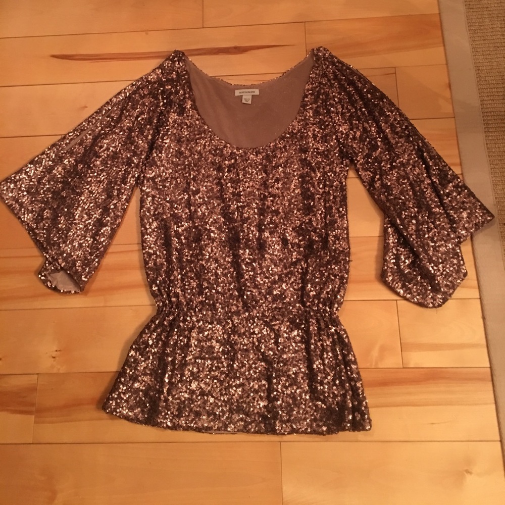 Boston Proper Cold Shoulder Top.